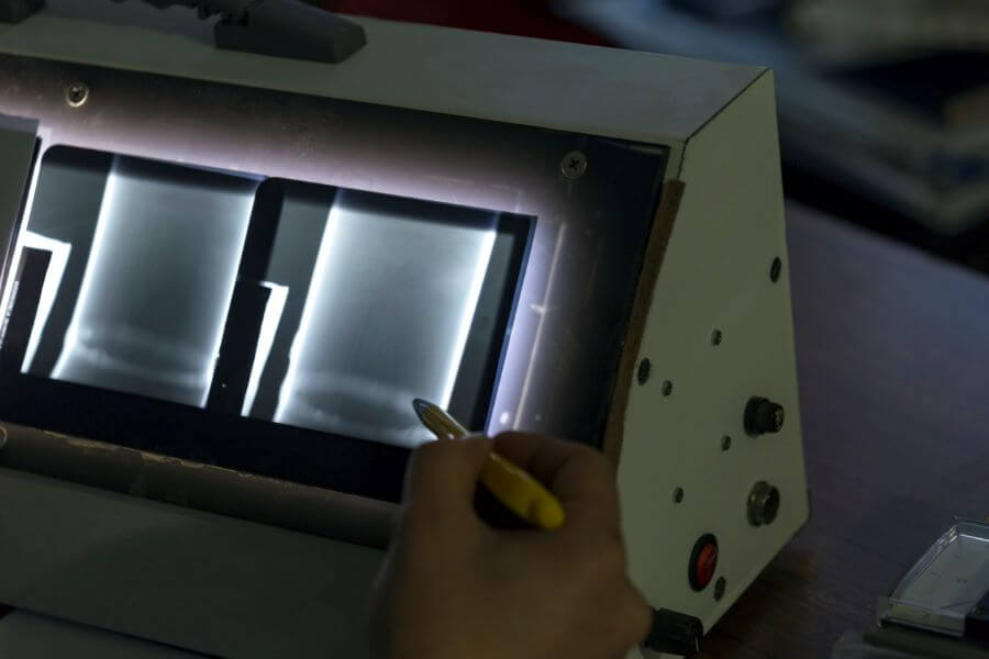 利用射线照相和软件模拟的管道检测图像